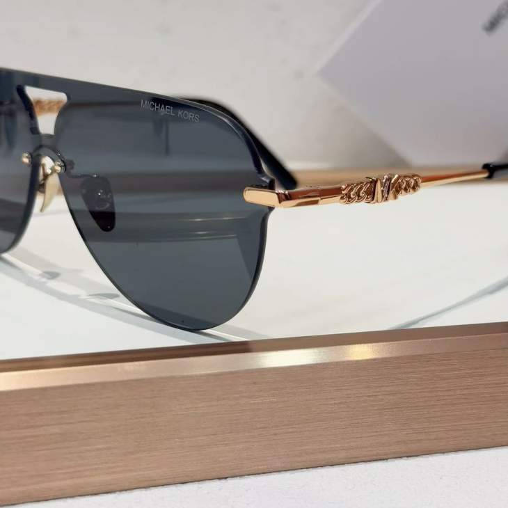 Picture of Michael Kors Sunglasses _SKUfw76988367fw